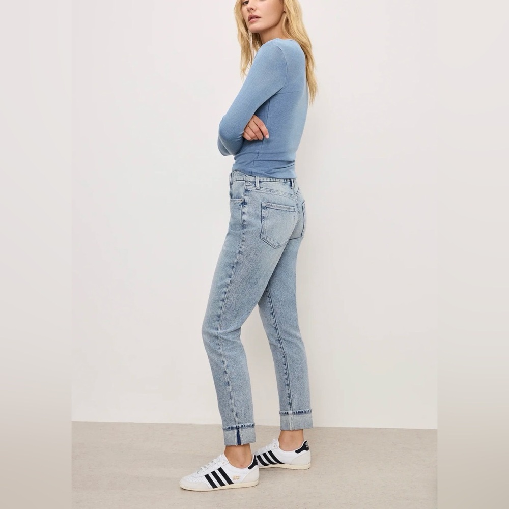 Good American The Weekender Petite Jeans, New With Tags, Size 00 - Picture 3 of 10